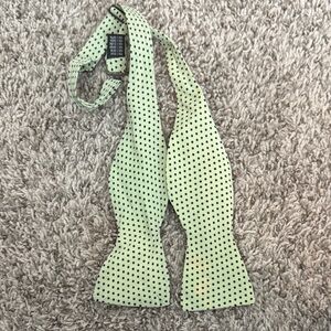 Real Italian Silk Green Polka Dot Bow Tie